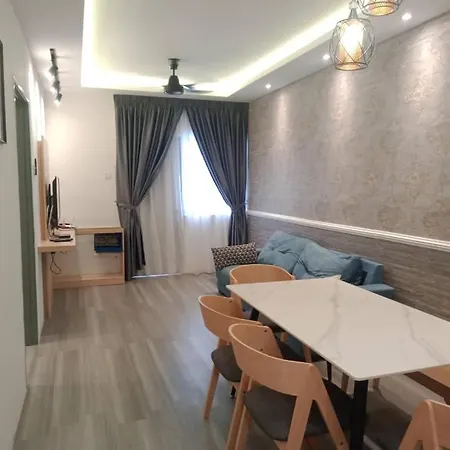 Muslim Homestay Blue Adik Aisyah Apartment Tanah Rata Exterior photo